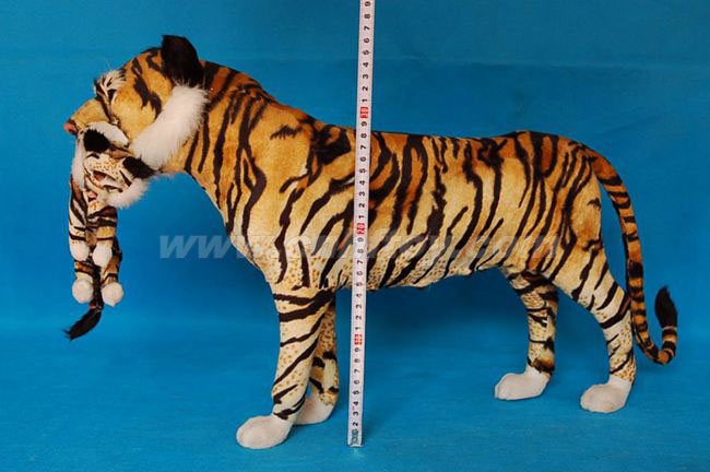 皮毛玩(wán)具虎：H038義烏楚傑工藝品有限公司