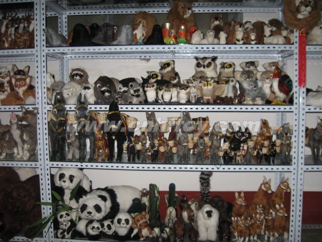 展廳一(yī)角：18義烏楚傑工藝品有限公司